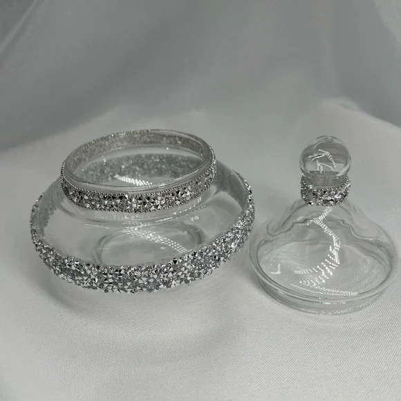 Three piece clear hurricane candleholder set - Picture 5 of 7